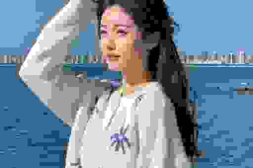 余承东人设崩塌：在易烊千玺面前顶级大佬也成了迷弟！
